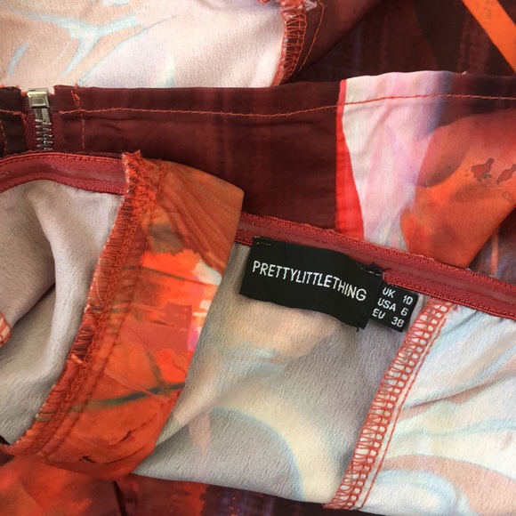 Pretty Little Thing Corset Top - Picture 4 of 4